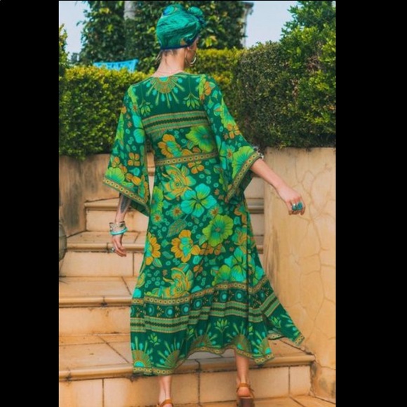 Nine Lives Bazaar Empire Dress Emerald Green💚🍀 - Picture 3 of 16